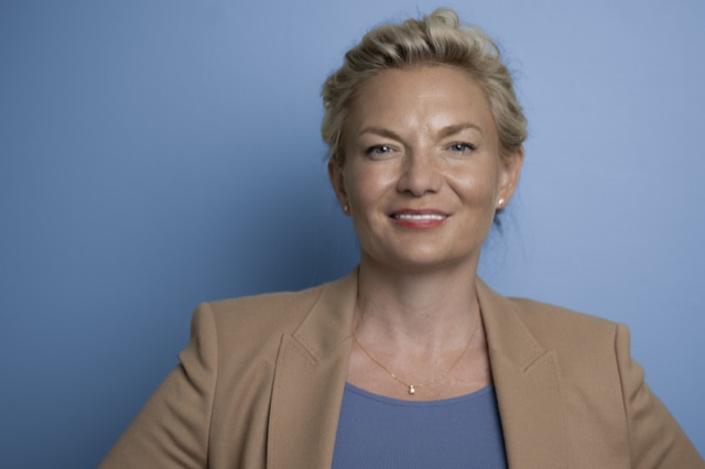 Eeva Hard&eacute;n, crisis management